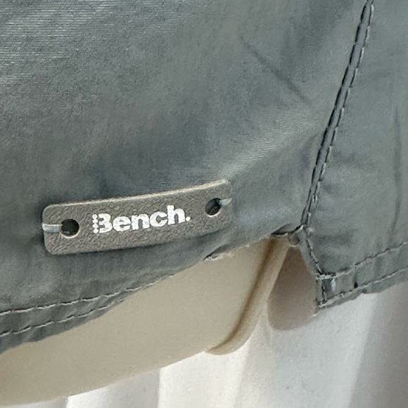 Bench Women's 100% nylon 3" Shorts - Grey - size Small - Picture 3 of 10